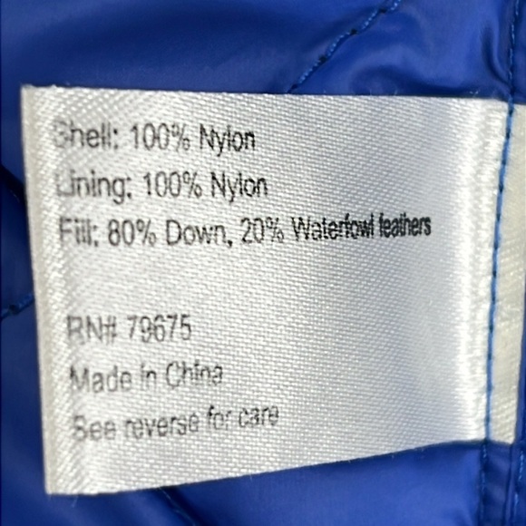 BCBG Generation Down Vest Sz S Black/Blue Front Zip Inside/Outside Pockets EUC - Picture 10 of 13